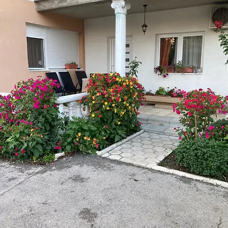 Milos * Белград