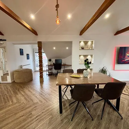 Apartment Milos *